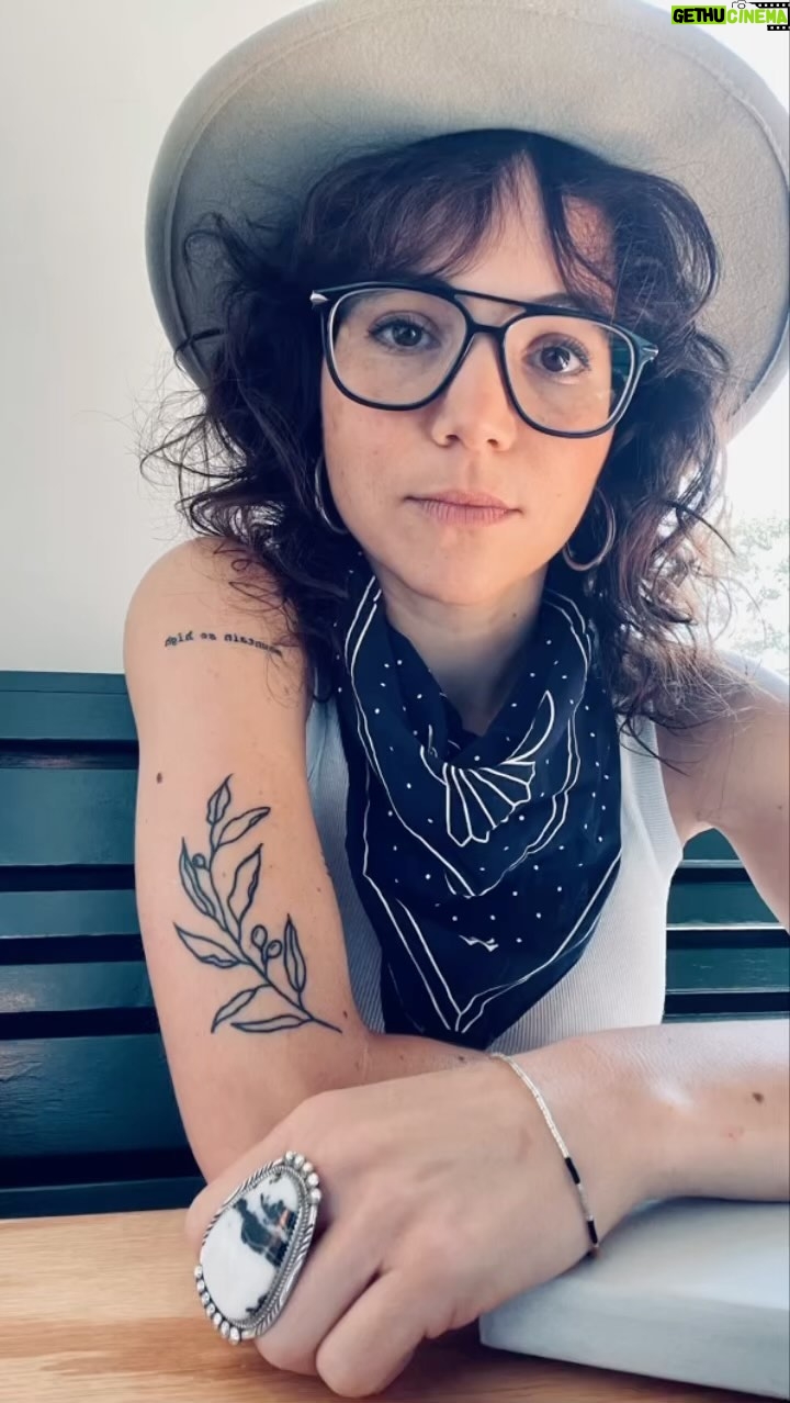 Christina Wren - 264 Likes -