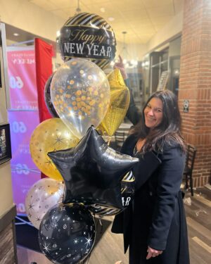 Christine Marie Evans Instagram - So much fun ringing in the New Year at @bigjayoakerson’s @pittsburghimprov shows with @yourlime, @waybrightdoctor & @juliemarierandall who came to see us all the way from California! Emily finally got to show me her adopted hometown and the shows were a blast!!! Here’s to a great 2024!!! #Steagles 🎉🎉🎉