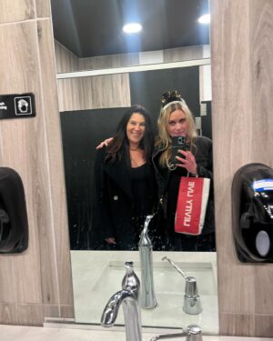 Christine Marie Evans Instagram - So much fun ringing in the New Year at @bigjayoakerson’s @pittsburghimprov shows with @yourlime, @waybrightdoctor & @juliemarierandall who came to see us all the way from California! Emily finally got to show me her adopted hometown and the shows were a blast!!! Here’s to a great 2024!!! #Steagles 🎉🎉🎉