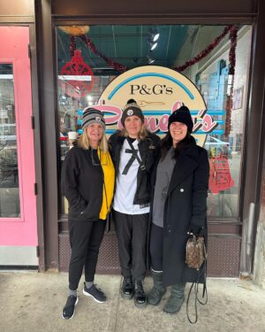 Christine Marie Evans Instagram - So much fun ringing in the New Year at @bigjayoakerson’s @pittsburghimprov shows with @yourlime, @waybrightdoctor & @juliemarierandall who came to see us all the way from California! Emily finally got to show me her adopted hometown and the shows were a blast!!! Here’s to a great 2024!!! #Steagles 🎉🎉🎉