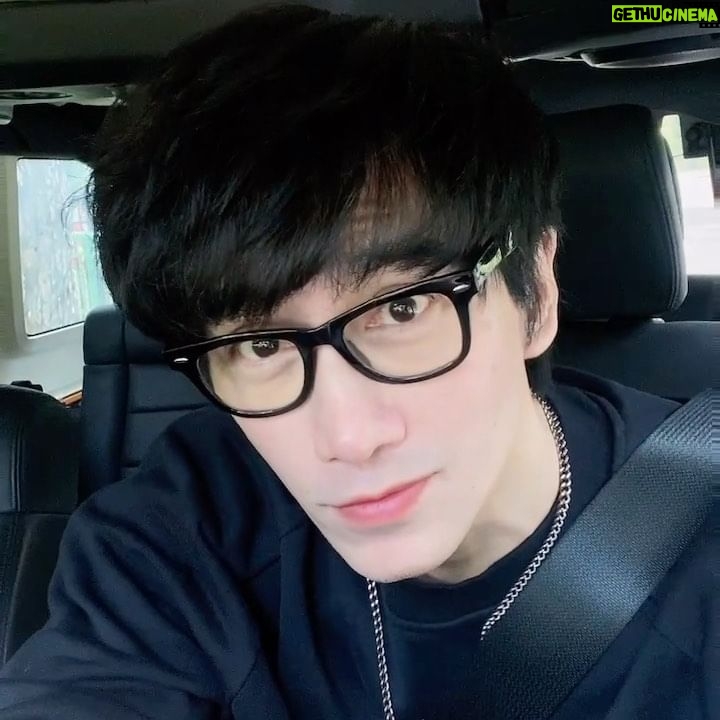 Chuando Tan - 32.5K Likes - Hello 2023 pls be kind to us all 🙏😅
Wishing y’all a Happy New Year 🎆🎊🎈🎉