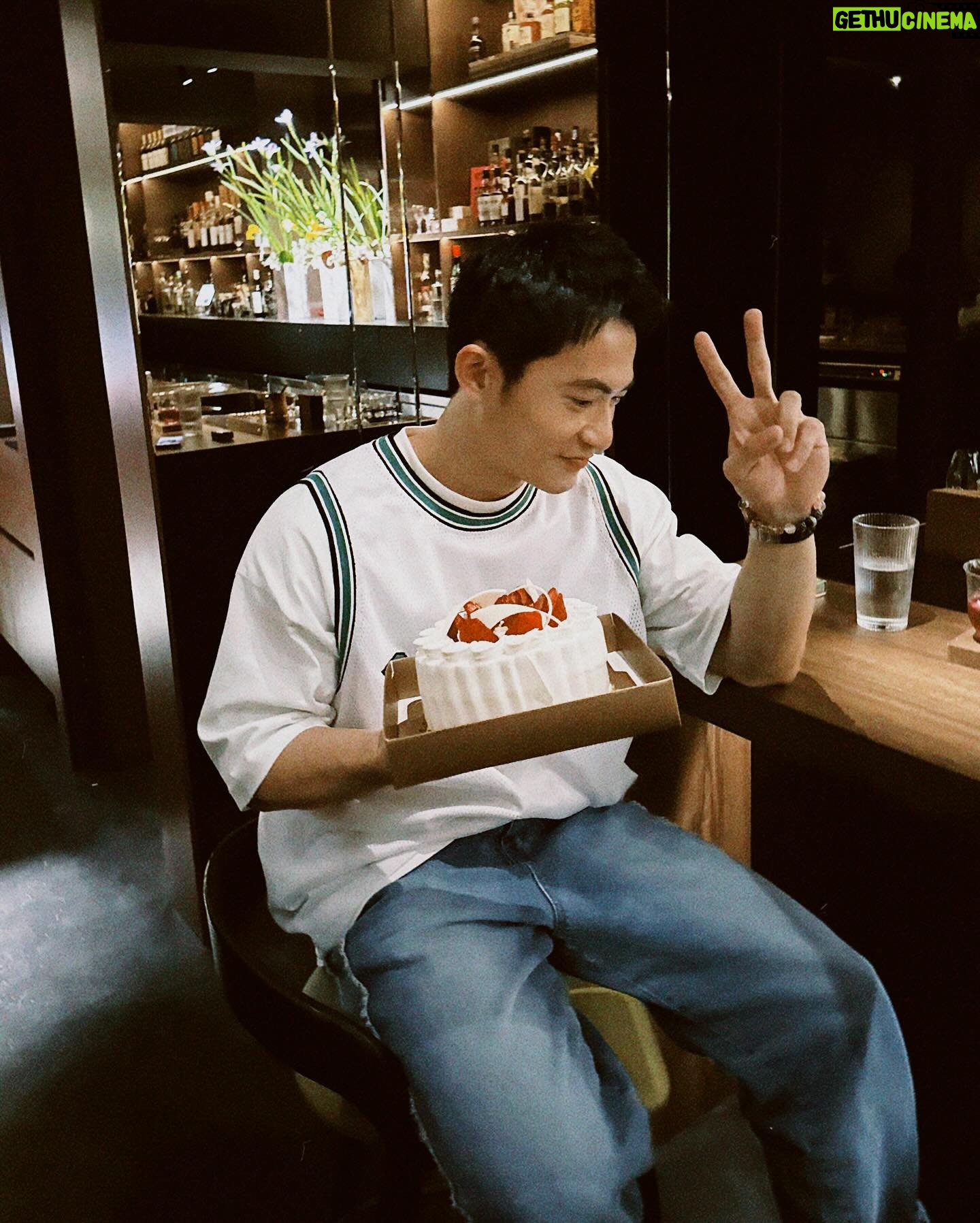 Chuck You - 2.8K Likes - #chuckvoyage
第二個生日慶是由此生不能沒有他的好朋友🥹
幾年前同鄉一起來台北打拼收到很多他的幫忙
希望身體健康 賺大錢!! @forever94020
(不好意思,我生日後天才到🙂)