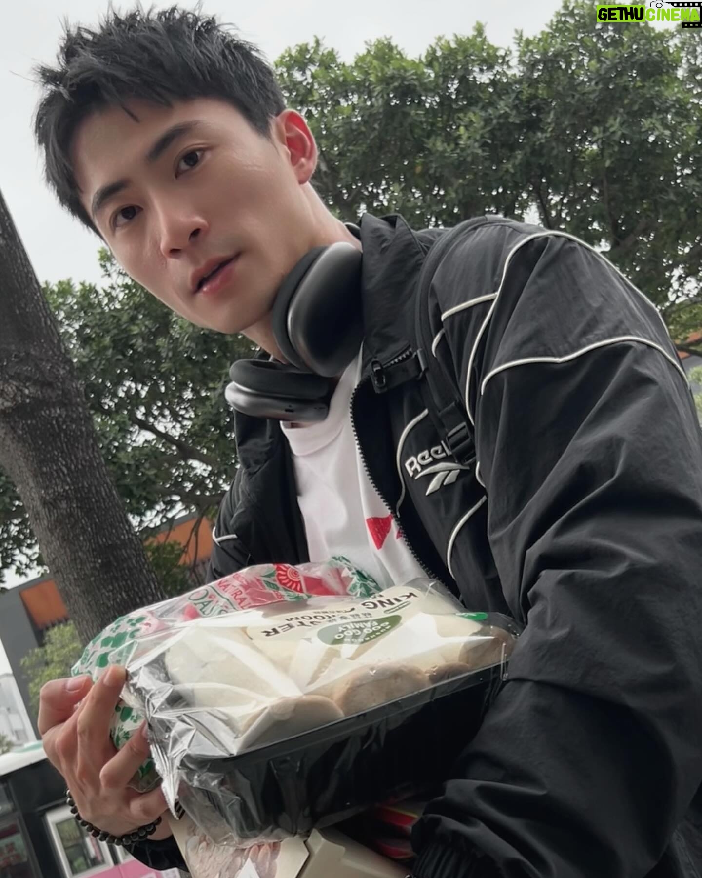 Chuck You - 2.4K Likes - #chuckvoyage
採買日常🕊️