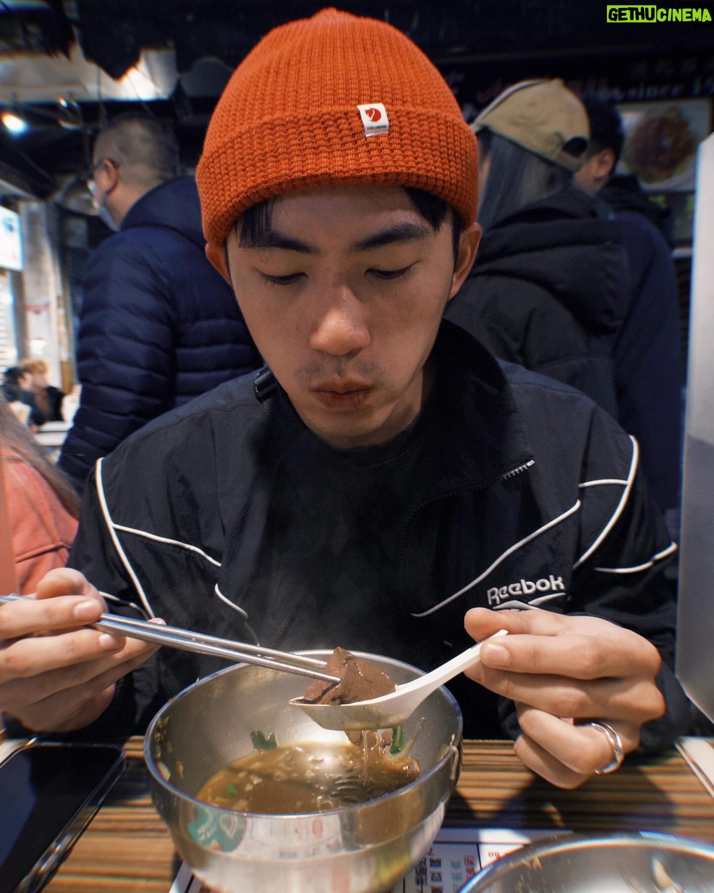 Chuck You - 1.7K Likes - #chuckvoyage
好冷⋯好冷⋯又要變冷⋯
#對面視角 #老婆視角 #我穿四角