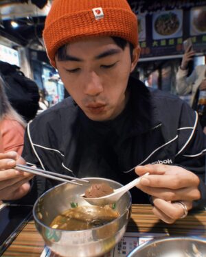 Chuck You Instagram - #chuckvoyage
好冷⋯好冷⋯又要變冷⋯
#對面視角 #老婆視角 #我穿四角