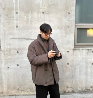 Chun Jung-myung Instagram - 사진도 깐깐하게 찍는다 나는야 #천코난🥸