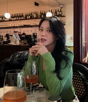 Chung Hye-lyn Instagram - 분명 꿈에서 번호 다 알려줬는데 .. #로또
