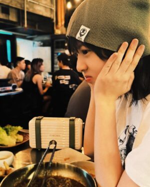 Chung Suet-Ying Instagram - 孭 @rimowa 當我食生菜