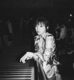 Chung Suet-Ying Instagram - 如果我是你今天我就會去 @mplusmuseum 一趟 在最後一天趕上 @aagff.mplus 電影節 但我不是你而且我在第一天就已趕去👓🕶️🥽

@chanelofficial