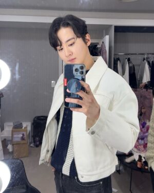 Chunji Instagram - 고생했다😉
춤추고싶어졌어!