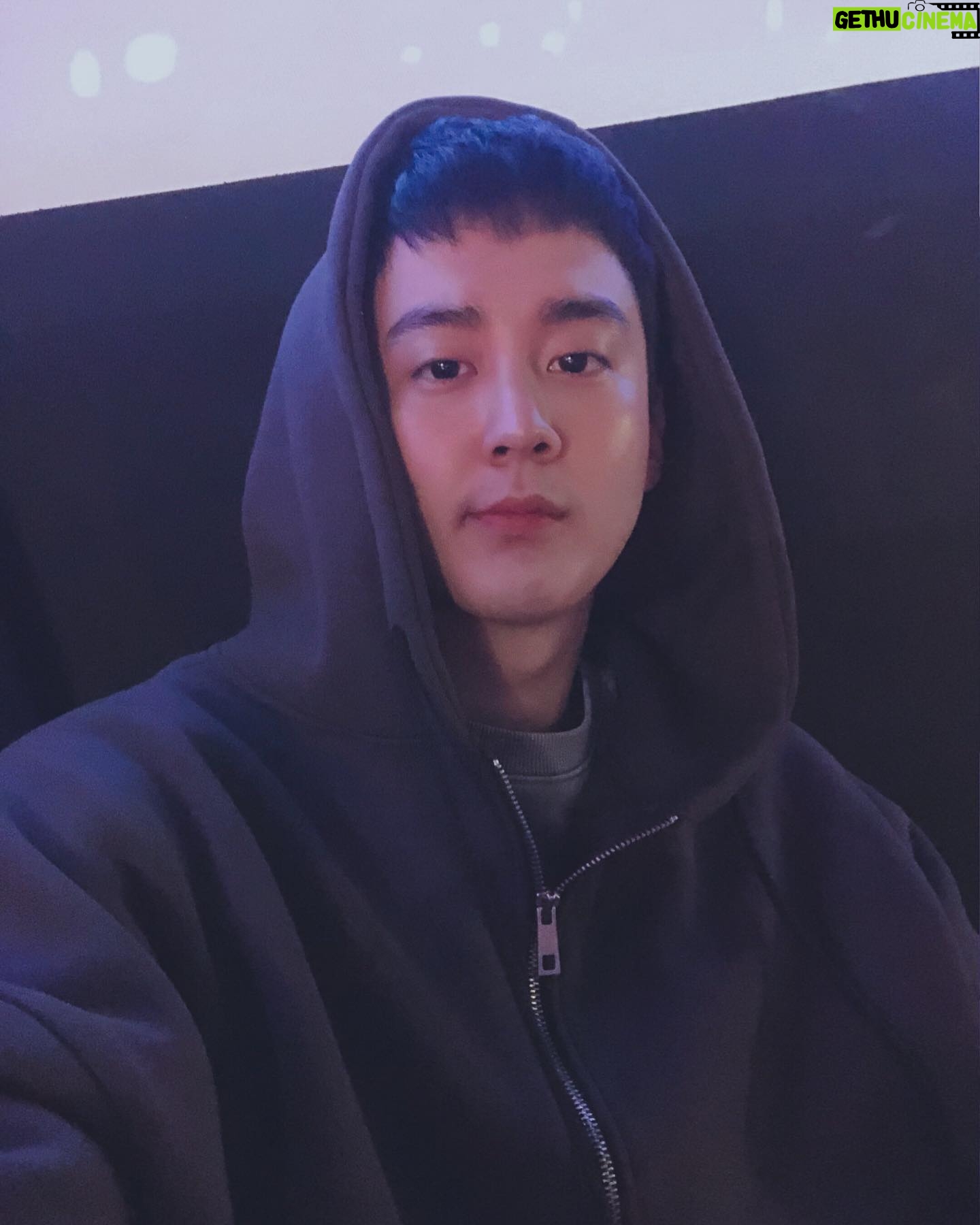 Chunji - 3 Likes - D-2
5키로만빼볼까🤔