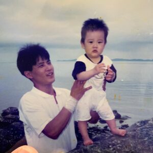 Chunji Instagram - 나도 첨보는 사진인데..
우리아빠 잘생겼어ㅋㅋ....👍