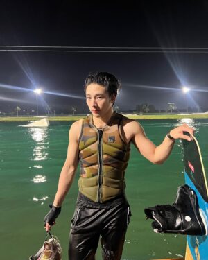 Chunnawan Mandee Instagram - My fav Hobby 🏂🌊