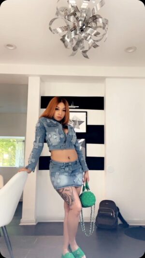 Cierra Smith Instagram - Whole Package 😘

Denim Skirt Set 👗: @dazzledollzboutique  Purse & Shoes 👜👠 :  @shanejustinfashionhouse 
Nails 💅🏽: @trapnailgalore_ 
Russian Eyebrow Tint 🥰 : @eyebrowqueendetroit 
Lash Extensions 😍 : @beautyhabitsllc 

#DetroitActress #BrandAmbassdor 
#blackownedbusinesses #highlyyfavoredactress #blackgirlluxurylifestyle #Naturalbody #highmaintenance #lashextensions #longnails #shanejustincollection #shanejustin #dazzledollzboutique #Chicago #Florida #Atlanta #Detroit