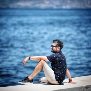 Cihan Ercan Instagram - Bir Ankaralı kadar yüzebilirsiniz; ama bir Ankaralı gibi suya bakamazsınız. 😎☀️