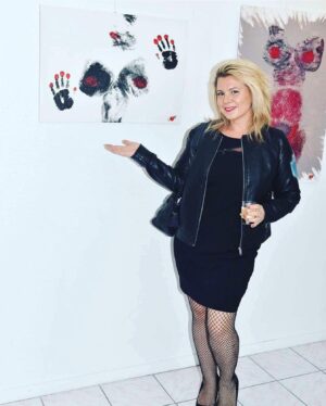 Cindy Lopes Instagram - Entrée libre à la Concorde art gallery dans le 15eme à paris. Venez découvrir mon univers 😘