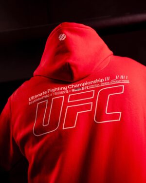 Ciryl Gane Instagram - À samedi prochain 🥊🔥

Va checker la collection @celio_benormal | UFC