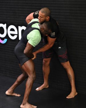 Ciryl Gane Instagram - I'm becoming addicted to this 🤼‍♂️🥋

@mma_factory_paris @managementfactory