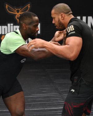 Ciryl Gane Instagram - I'm becoming addicted to this 🤼‍♂️🥋

@mma_factory_paris @managementfactory