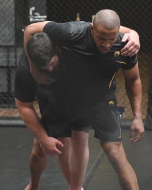 Ciryl Gane Instagram - Training camp for #ufcparis has already started! 🚀 Working on my judo with the absolute beast @cyrillemaret 🦍