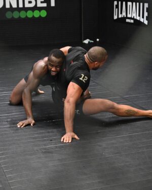 Ciryl Gane Instagram - I'm becoming addicted to this 🤼‍♂️🥋

@mma_factory_paris @managementfactory