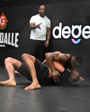 Ciryl Gane Instagram - I'm becoming addicted to this 🤼‍♂️🥋

@mma_factory_paris @managementfactory