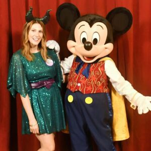 Actress Clarke Wolfe HD Instagram Photos and Wallpapers March 2024