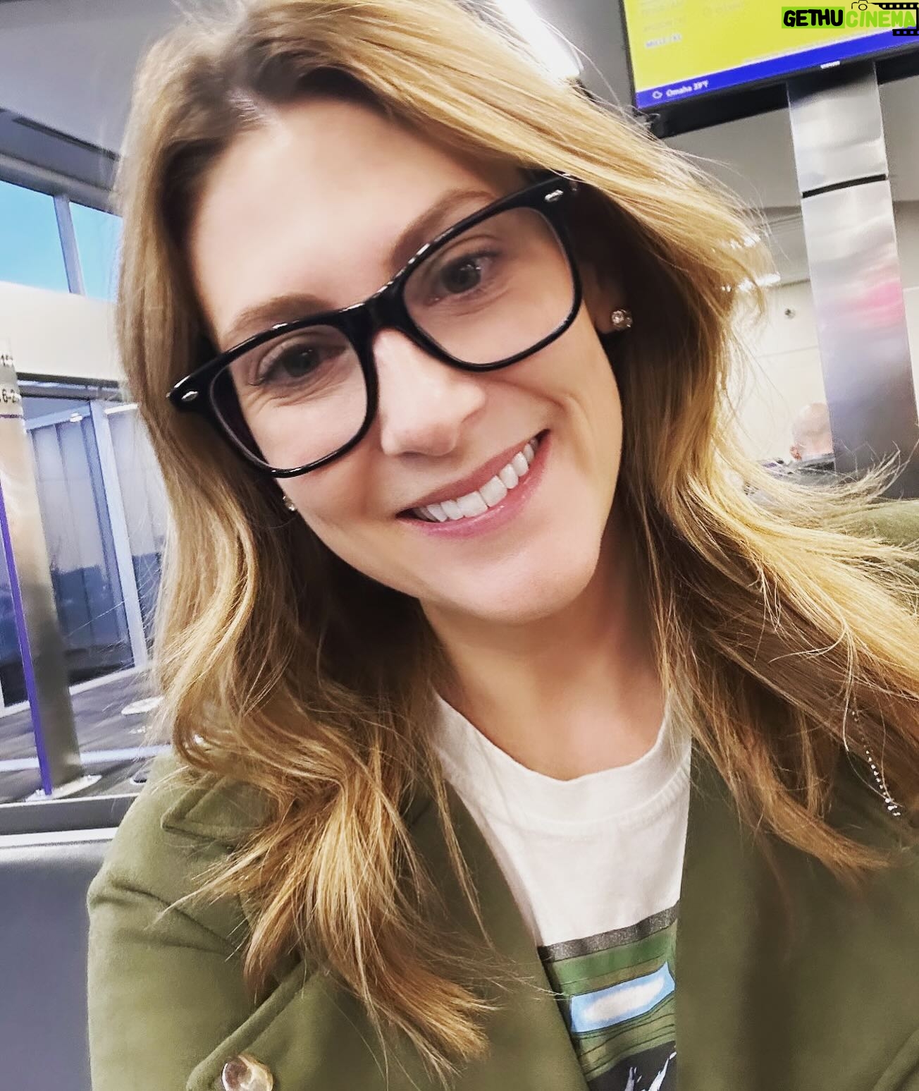 Clarke Wolfe - 517 Likes - My word of the month for March is luck 🍀. Now I’m on my way to my first job in almost a year! Feeling so grateful to be back at work. ❤️
Thank you, @_tbrooke & @alexanderwhiteagency!
