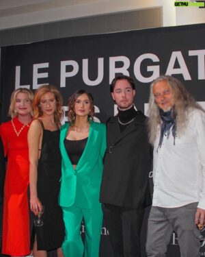 Claude Bégin Instagram - Bravo tellement @philocormier. 
À toute l’équipe, aussi. 
Un honneur et un privilège 🙏🏼🤍

C’était une maudite belle première sortie de couple sans bébé. 👩🏻‍❤️‍💋‍👨🏻

@purgatoirefilm, disponible dès maintenant sur @cravecanadafr. 

📸 @alexefo