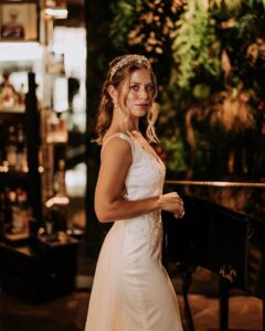 Actress Cláudia Abrantes HD Instagram Photos and Wallpapers April 2024