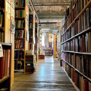 Claudia Black Instagram - John King Books #Detroit #locations thank you Detroit that was fun!