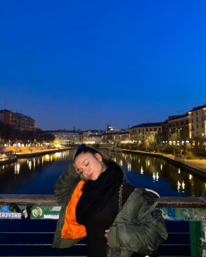 Claudia Iglesias Pérez Instagram - Varenna, Bellagio, Brera & Navigli , días 3,4 y 5 🇮🇹💗
a presto Italia, ti amo ☀️
