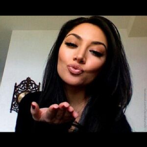 Claudia Lynx Instagram - #claudialynx #persian #persianmodels #persianmodel #girls #cute #awsome