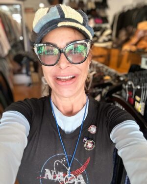 Claudia Wells Instagram - Ooh did it! 6am train from San Diego & at my store @armani_wells for my store appointment! Yay God & traveling grace. #armaniwells #appointmentonly #mensfashion #claudiawells