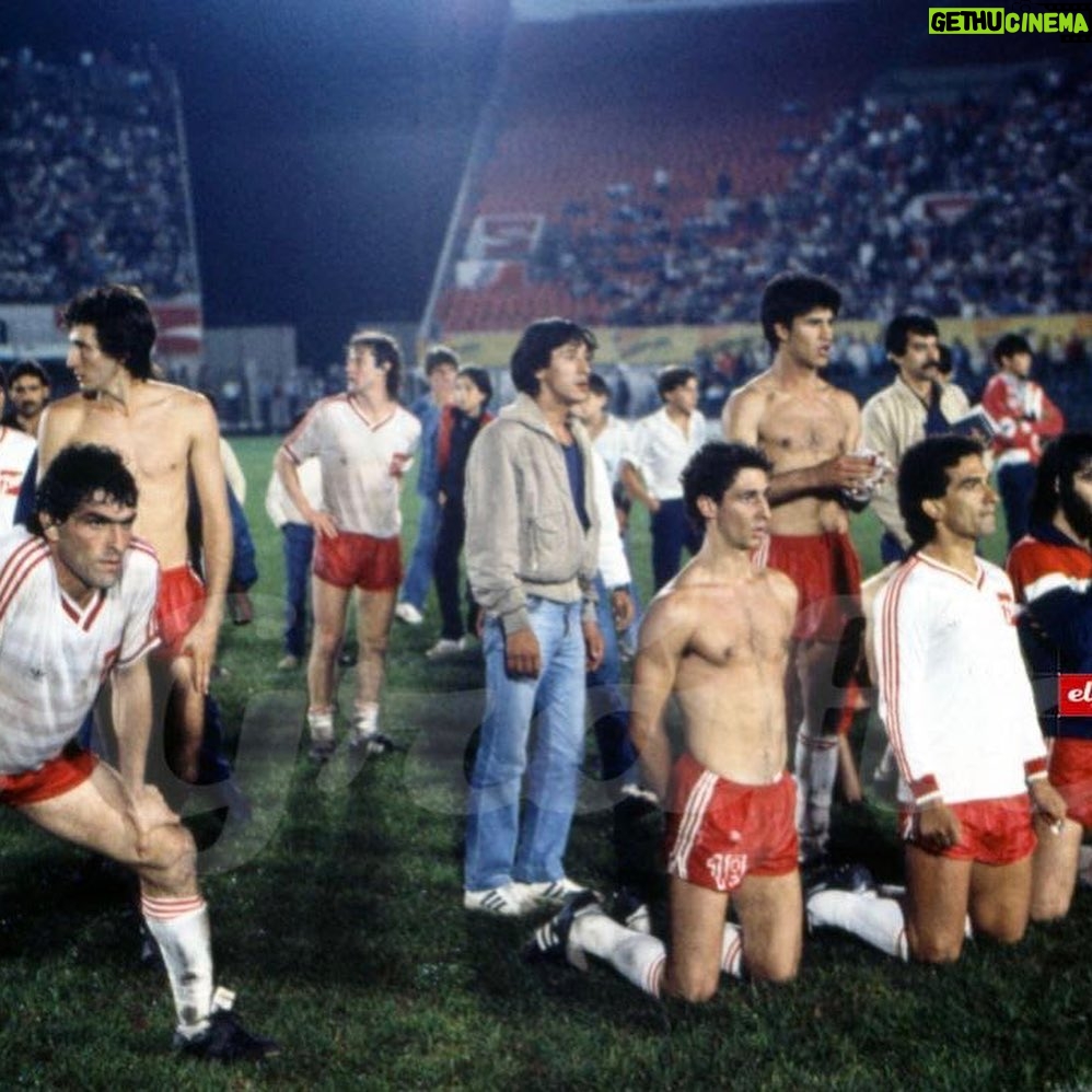 Claudio Borghi - 10K Likes - Hace 35 años La Paternal gritaba de alegria porque @aaajoficial ganaba la Copa Libertadores 🐞🏆
📷 @elgraficoweb