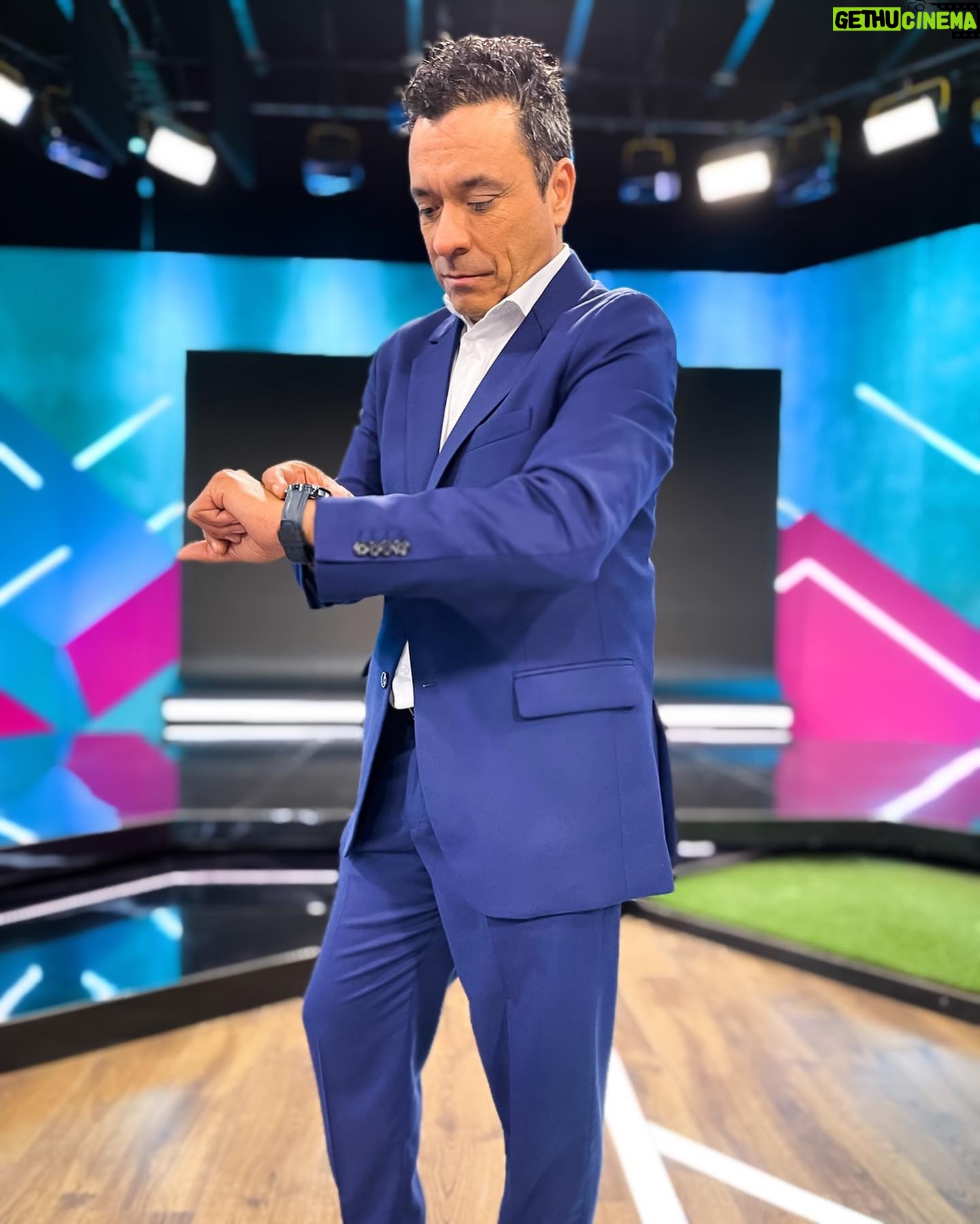 Claudio Palma - 2.9K Likes - Me encantan los relojes y la verdad es que estoy sorprendido con una gran variedad que tienen mis amigos de @todoreloj.cl , para diferentes estilos y ocasiones .
Desde relojes deportivos, hasta relojes con carga solar!. Todo medio de pago y con servicios de despacho.
@todoreloj.cl , unos tremendos ⌚️🔥 !.