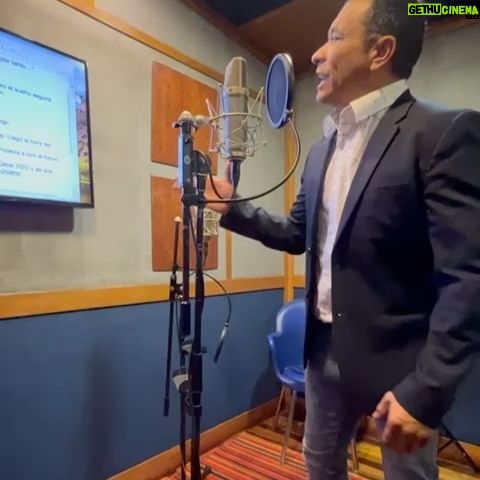 Claudio Palma - 4.3K Likes - Grabando para comercial Vivo, junto a @1984.lat 🎙.