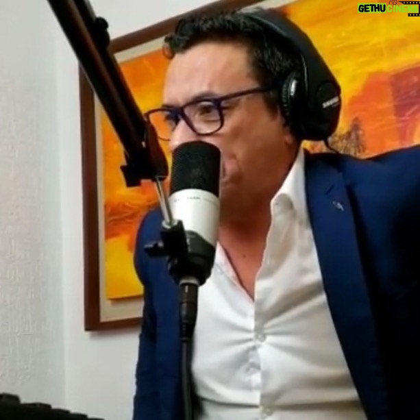 Claudio Palma - 6K Likes - Yo fui auditor más que televidente desde muy pequeño. Crecí escuchando Emisoras AM.
Tenía mi radio transistor, y agarraba señales de radios mendocinas , siempre atrapado por las voces.
Quiero aprovechar de saludar a todos lo que día a día trabajan en este maravilloso mundo.
#diadeltrabajadorradial #radio #felizdia 🎙