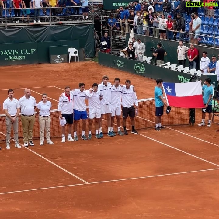 Claudio Palma - 4.2K Likes - ¡Qué partidazo se mandó @nicojarry !!! Poder Asistir a Copa Davis junto a mi hijo, @pipepalma.s fue asombroso. A seguir sumando lindas experiencias. ¡Saludos a tod@s!