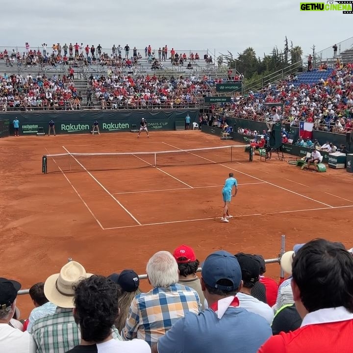 Claudio Palma - 4.2K Likes - ¡Qué partidazo se mandó @nicojarry !!! Poder Asistir a Copa Davis junto a mi hijo, @pipepalma.s fue asombroso. A seguir sumando lindas experiencias. ¡Saludos a tod@s!