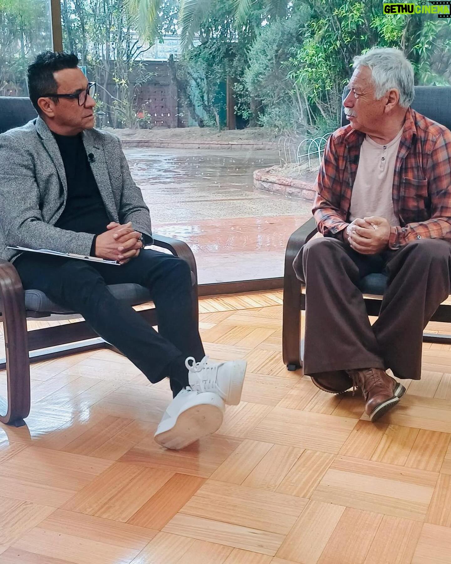 Claudio Palma - 2.1K Likes - Como siempre muy grato conversar con el gran @carloscaszely ⚽️🇨🇱