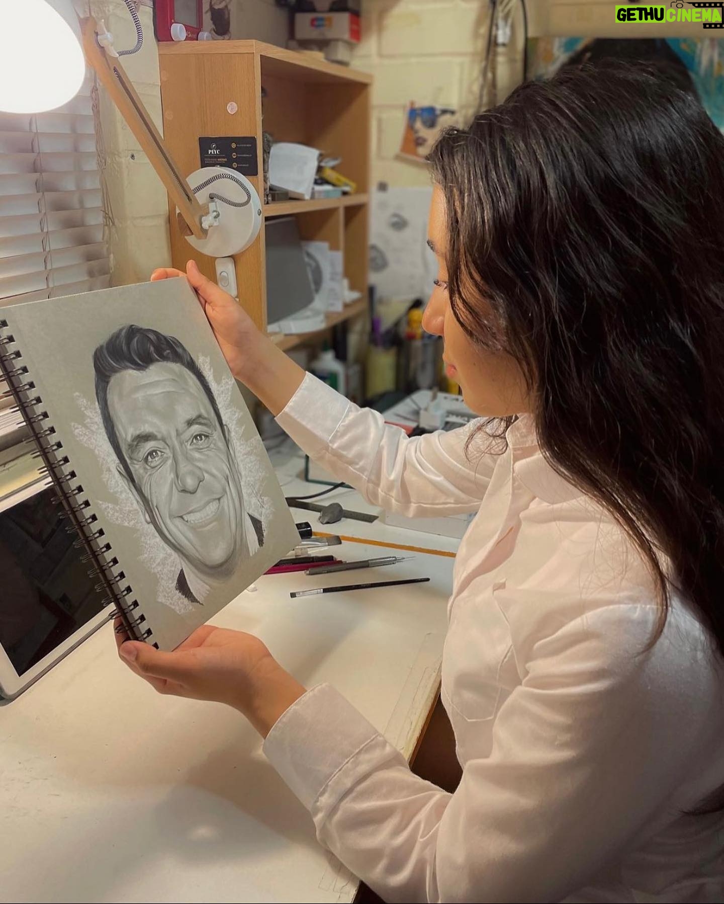 Claudio Palma - 4.1K Likes - Agradecer a esta talentosa artista Fernanda Arenas, que me sorprendió con este retrato tan prolijo, muchas gracias @creartefernanda tienes un talento increíble!.