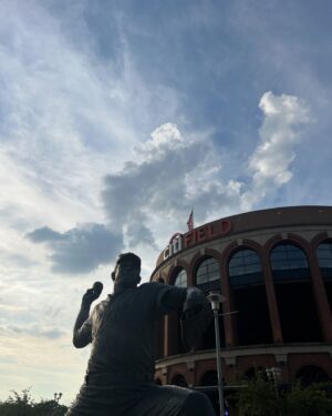 Claudio Roca Instagram - Lets Go Mets! 🥎 @mlb @mlbmexico  @mets