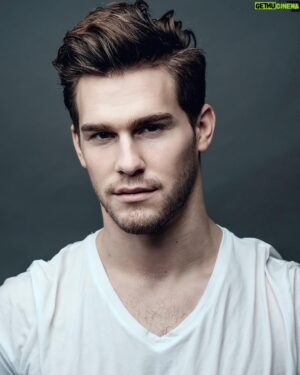 Clay Honeycutt Instagram - Sobe.

Photographer: @sohostory
Styling: @edifystyle 
Hair/Makeup: @rickydallas