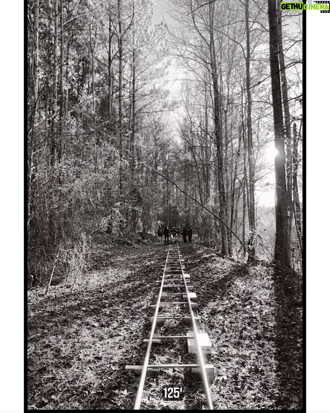 Clayne Crawford - 5.8K Likes - #makingmovies in the woods
Photos by: @trentonmichael š·