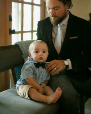 Clayne Crawford Instagram - perfection

Beautiful pics by @ashleyrwarren. 
#CrawfordFarms