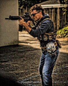 Actor Clayne Crawford HD Instagram Photos and Wallpapers November 2021
