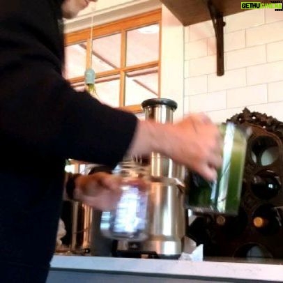 Clayne Crawford - 11.8K Likes - Morning routine. Grow it, Pick It, Live it.
Stay healthy guys