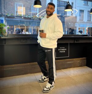 Clint Gordon Instagram - Sundaze @thirdspacelondon 
#sunday #fitness #gym