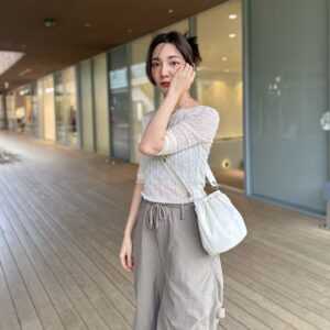 Clover Kao Instagram - 拍到最後表情逐漸母湯😆